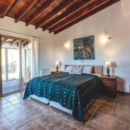 Adamos Hotel Apartments Tochni Eksteriør bilde