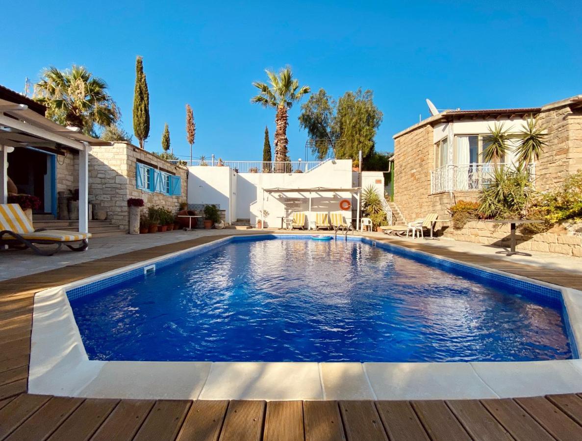Adamos Hotel Apartments Tochni Eksteriør bilde